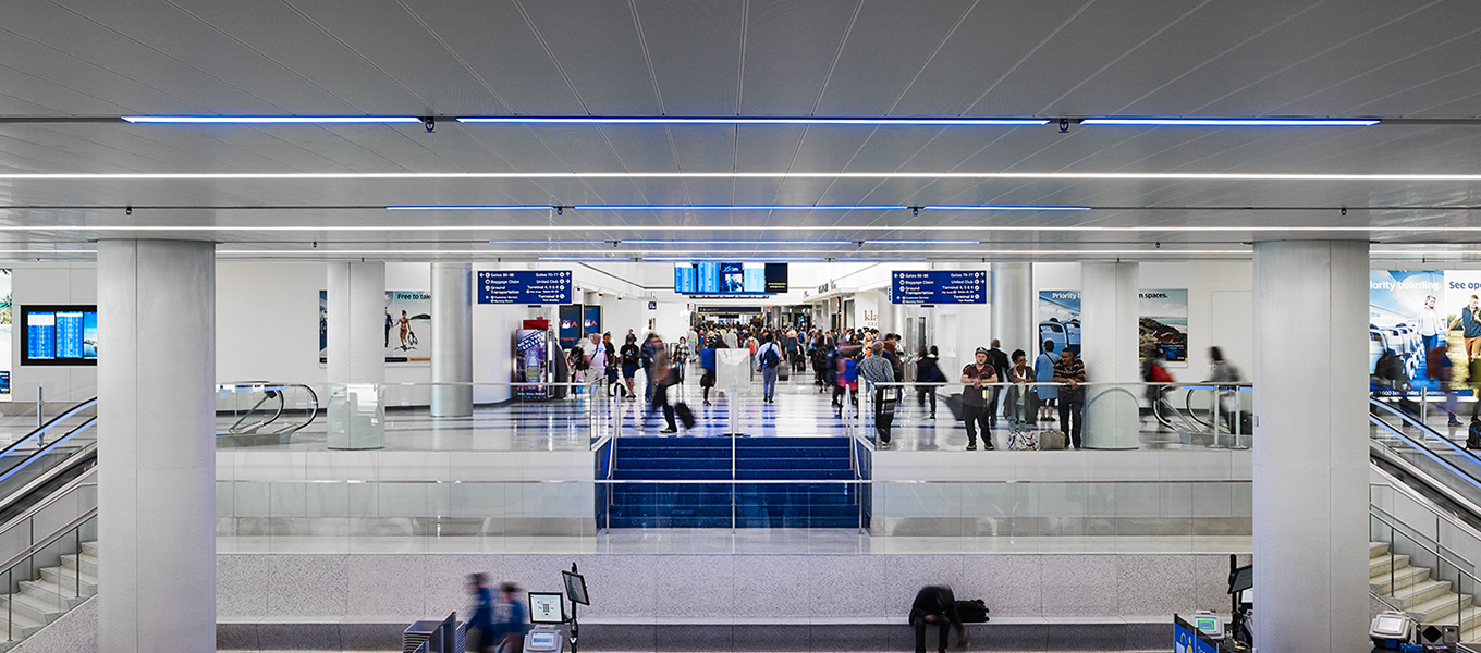 Los Angeles International Airport – United Airlines Terminals 7 and 8