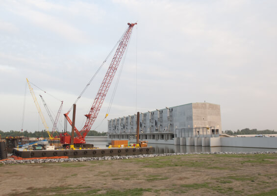 QS_FED_50883_WestClosureComplex_LA_2011_030-565×400