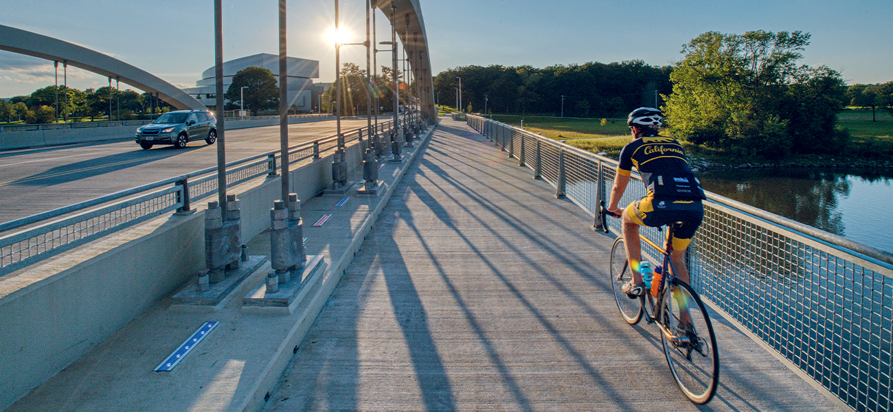 Iowa City Gateway, Park Road Bridge, bike and pedestrian path