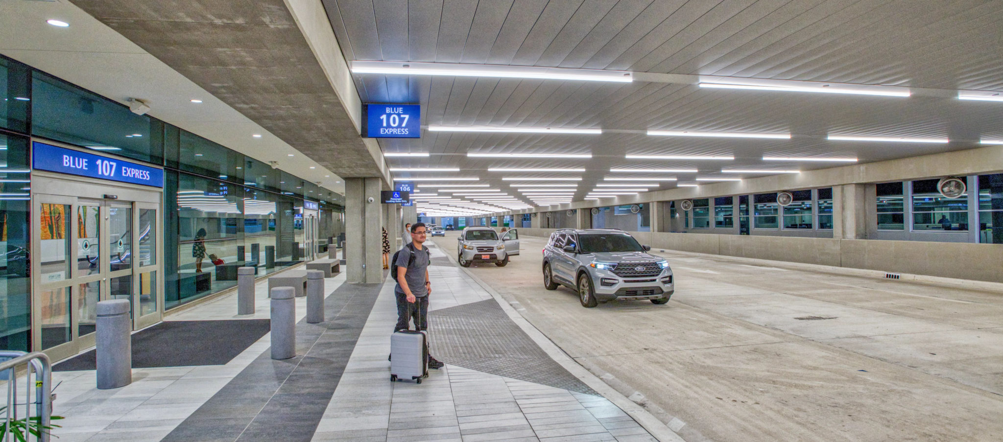 Tampa international airport express curbside hntb