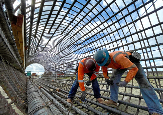 Conejo_ironworkers-565×400